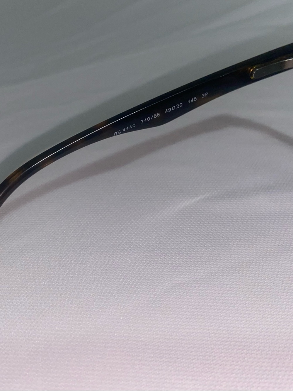 Ray-bans - Picture 6 of 8